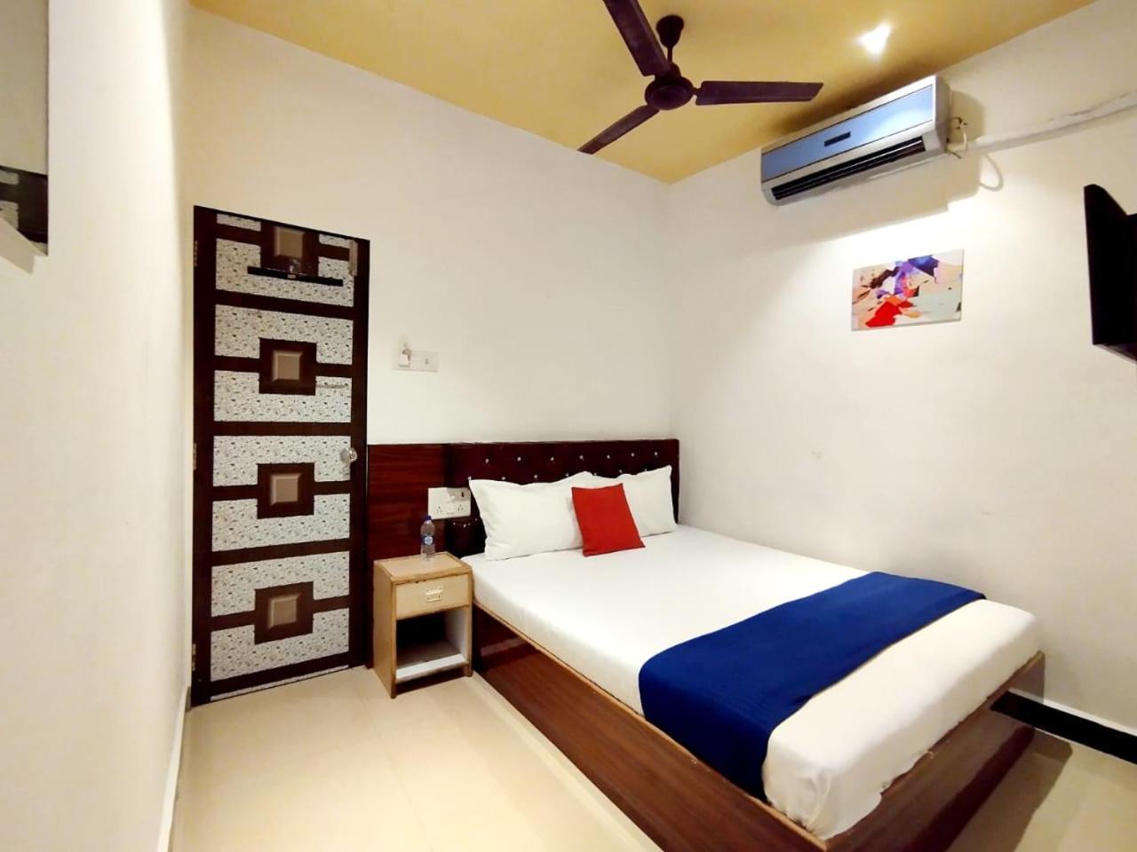 Hotel Aspen Mumbai Exteriör bild